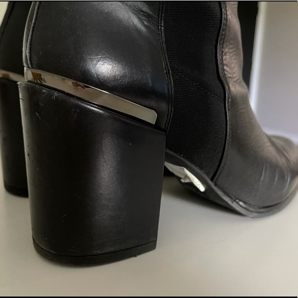 Stuart weitzman leather ankle boot - Picture 2 of 3